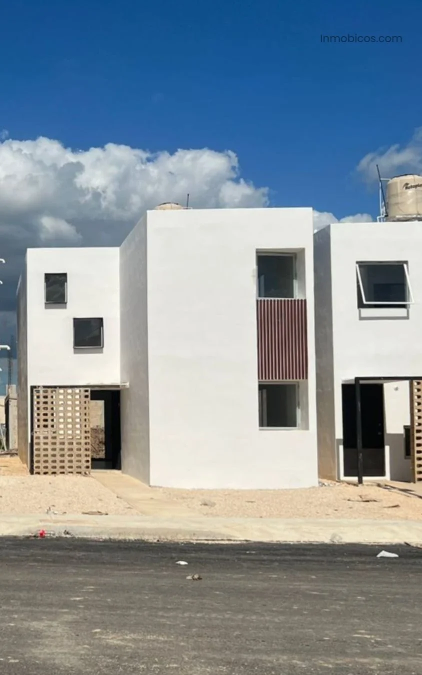 CASA EN VENTA ZONA ORIENTE MOD 111