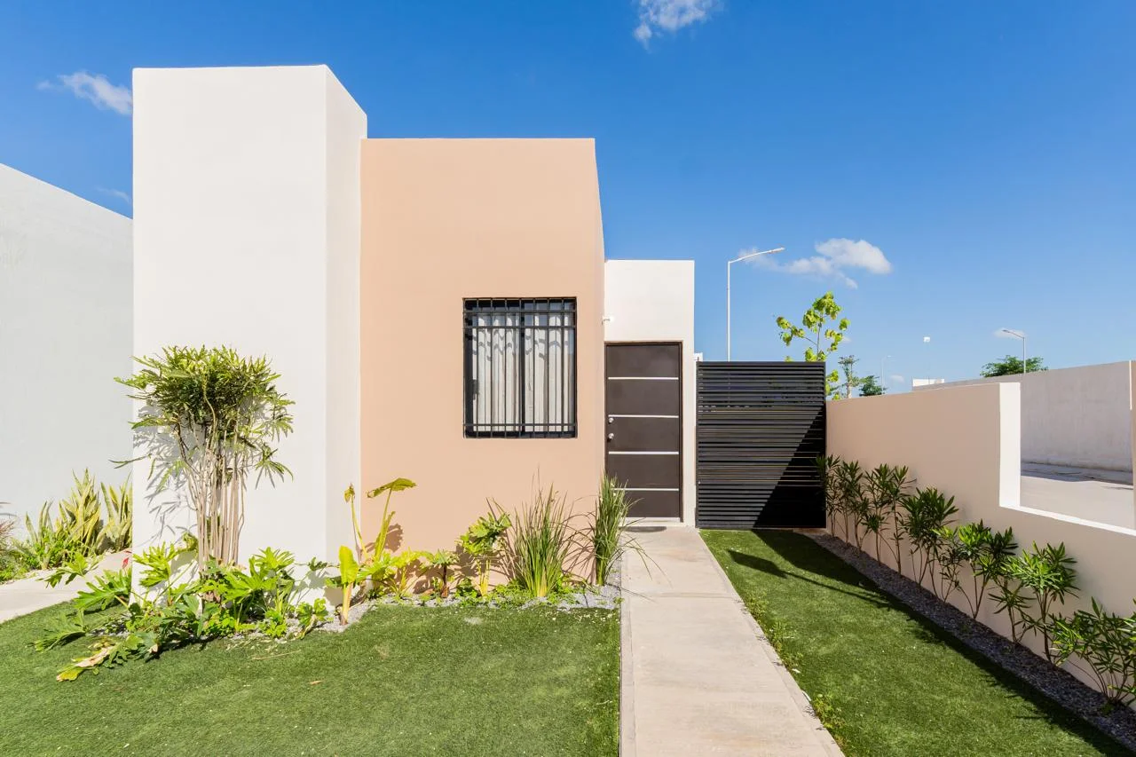 CASA EN VENTA ZONA ORIENTE- MOD AKNÁ PLUS