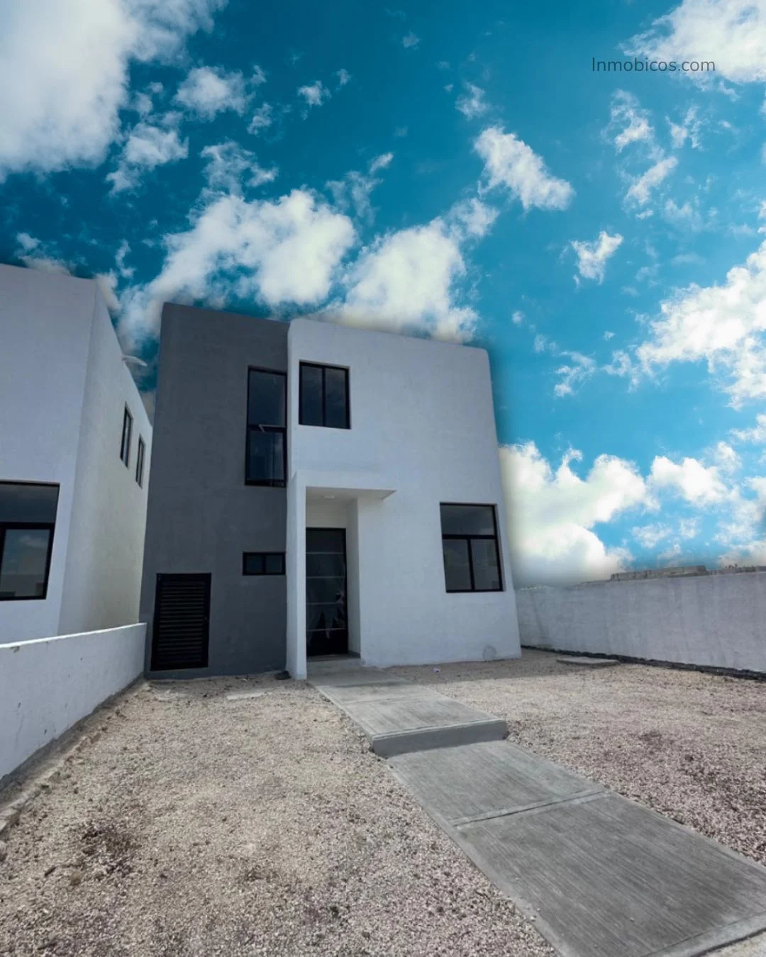 CASA EN VENTA ZONA ORIENTE - MOD ROYAL